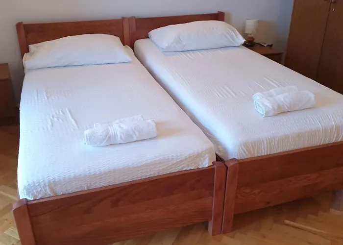 Apartament Vava *