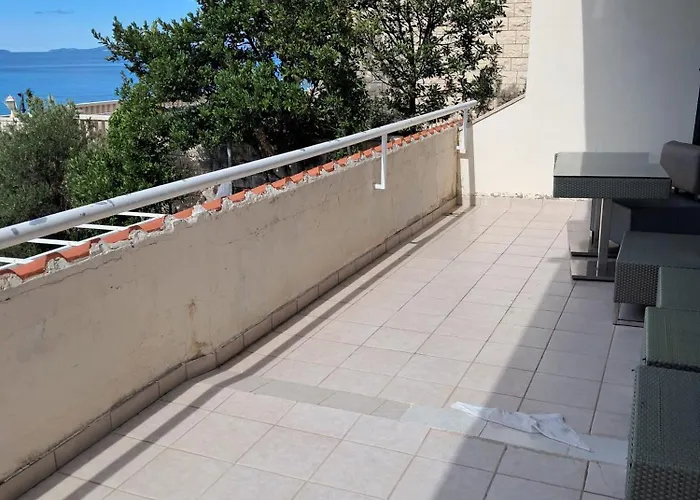 Vava Apartament Podstrana